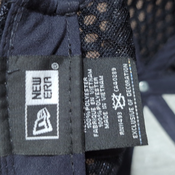 New Era Cleveland Indians Genuine Merchandise Textured Mesh Snap Back In Black - Picture 7 of 10